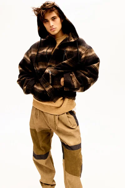 Look 3